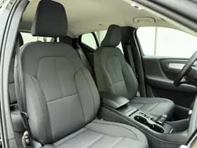 Volvo XC40 thumbnail 6