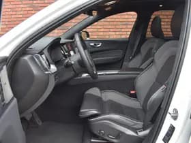 Volvo XC60 thumbnail 4