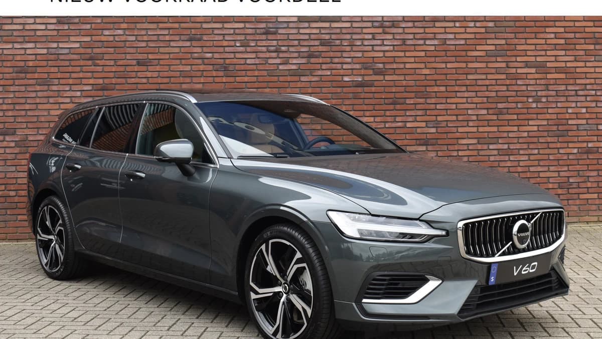 Volvo V60 T6 350PK Plug-in hybrid AWD Ultra Bright — foto 1