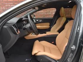 Volvo V60 T6 350PK Plug-in hybrid AWD Ultra Bright thumbnail 4