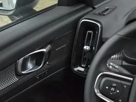 Volvo EX40 252PK Extended Range Ultra Black Edition 82 kWh thumbnail 16