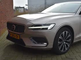 Volvo V60 B3 177PK Plus Bright thumbnail 3
