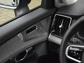 Volvo XC90 T8 455PK Plug-in hybrid AWD Ultra Dark thumbnail 28