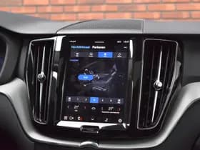 Volvo XC60 T6 350PK Plug-in hybrid AWD Plus Dark thumbnail 23