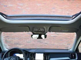 Volvo XC60 T6 350PK Plug-in hybrid AWD Plus Dark thumbnail 15