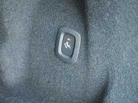 Volvo XC60 T6 350PK Plug-in hybrid AWD Plus Dark thumbnail 29