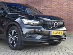 Volvo XC40 T2 129PK Automaat R-Design thumbnail 2
