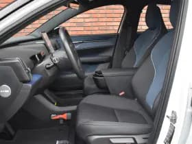 Volvo EX30 Extended Range 272PK Plus 69 kWh thumbnail 4