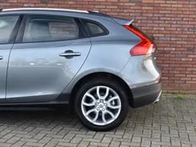 Volvo V40 thumbnail 14