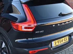 Volvo XC40 thumbnail 5
