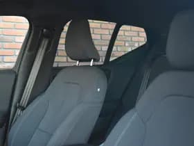 Volvo XC40 thumbnail 7