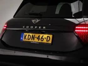 MINI 3-Deurs Mini Cooper E Essential 40.7 kWh | NIEUW | LED | APPLE | CAMERA | 17" thumbnail 17