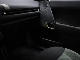 MINI 3-Deurs Mini Cooper E Essential 40.7 kWh | NIEUW | LED | APPLE | CAMERA | 17" thumbnail 31