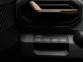 Dacia Duster 1.6 Hybrid 140 Journey | Demo | Camera | Navigatie | thumbnail 31