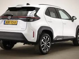 Toyota Yaris Cross 1.5 Hybrid 130 Dynamic | NIEUW | COMFORT PACK | STUURVERWARMING | CAMERA thumbnail 2