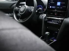 Toyota Yaris Cross 1.5 Hybrid 130 Dynamic | NIEUW | COMFORT PACK | STUURVERWARMING | CAMERA thumbnail 13