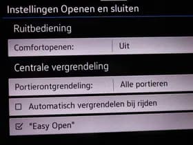 Volkswagen T-Roc thumbnail 53
