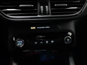 Ford Kuga 2.5 PHEV ST-Line X | WINTER PACK | ACHTERBANKVERWARMING | DAB | APPLE | 360 CAMERA thumbnail 40