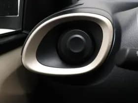 Toyota Aygo X 1.0 VVT-i MT Pulse | STOELVERWARMING | DAB | APPLE | CAMERA thumbnail 28