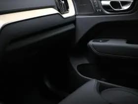 Volvo XC60 2.0 T6 Plug-in hybrid AWD Ultra Bright | PANORAMADAK | STUURVERWARMING | DAB | APPLE | 360 CAMERA thumbnail 41