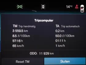 Volvo XC60 2.0 T6 Plug-in hybrid AWD Ultra Bright | PANORAMADAK | STUURVERWARMING | DAB | APPLE | 360 CAMERA thumbnail 6