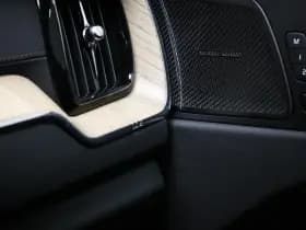 Volvo XC60 2.0 T6 Plug-in hybrid AWD Ultra Bright | PANORAMADAK | STUURVERWARMING | DAB | APPLE | 360 CAMERA thumbnail 10