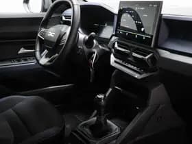 Dacia Duster 1.2 TCe 130 mild hybrid Expression | STOELVERWARMING | NAVIGATIE | DAB | APPLE | CAMERA thumbnail 3