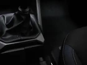 Dacia Duster 1.2 TCe 130 mild hybrid Expression | STOELVERWARMING | NAVIGATIE | DAB | APPLE | CAMERA thumbnail 38