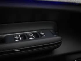 Polestar 4 thumbnail 37