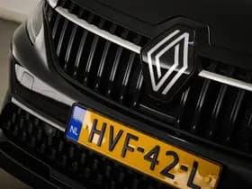 Renault Espace E-Tech full hybrid 200 iconic 7p. | DEMO | PACK HARMAN KARDON | PACK ADVANCED DRIVING ASSIST | PANORAMISCH DAK | ELEK. VERSTELBARE BESTUURDERSTOEL INCL. GEHEUGEN | thumbnail 17