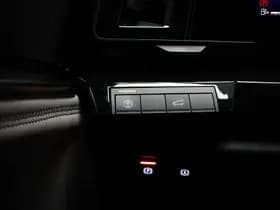 Renault Espace E-Tech full hybrid 200 iconic 7p. | DEMO | PACK HARMAN KARDON | PACK ADVANCED DRIVING ASSIST | PANORAMISCH DAK | ELEK. VERSTELBARE BESTUURDERSTOEL INCL. GEHEUGEN | thumbnail 33