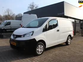Nissan NV200 thumbnail 2