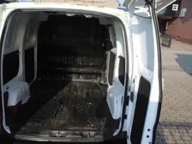 Nissan NV200 thumbnail 13