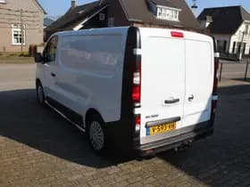 Nissan NV300 thumbnail 13