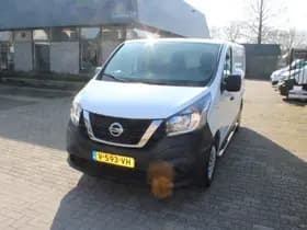 Nissan NV300 thumbnail 3