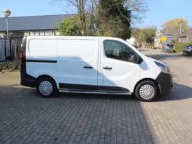 Nissan NV300 thumbnail 6