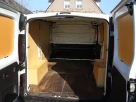 Nissan NV300 thumbnail 9