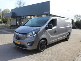 Opel Vivaro thumbnail 3