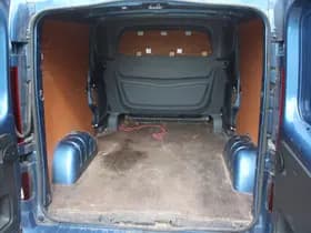 Opel Vivaro thumbnail 10