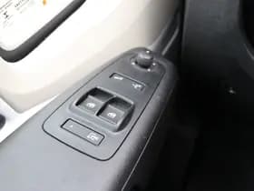 Peugeot Boxer 335 2.2 BlueHDi 140 L2H2 Pro EX.BTW thumbnail 14