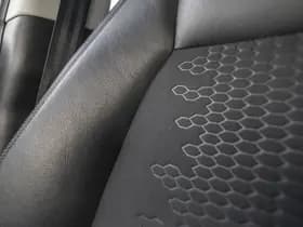 Land Rover Discovery Sport 2.0 TD4 HSE thumbnail 26