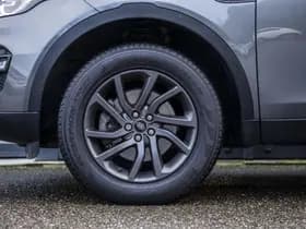 Land Rover Discovery Sport 2.0 TD4 HSE thumbnail 9