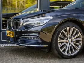 BMW 7-Serie thumbnail 11