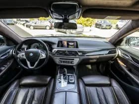 BMW 7-Serie thumbnail 18