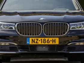 BMW 7-Serie thumbnail 4