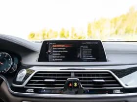 BMW 7-Serie thumbnail 42