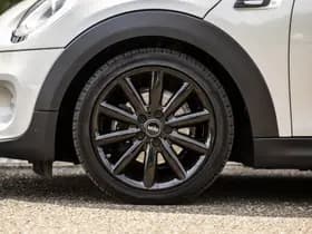 MINI Cooper thumbnail 9