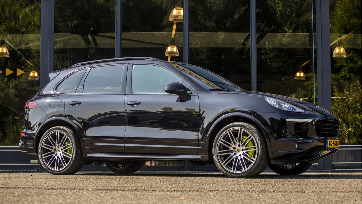 Porsche Cayenne — foto 1