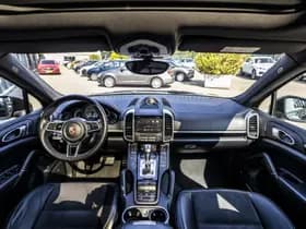 Porsche Cayenne thumbnail 16