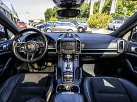 Porsche Cayenne thumbnail 17